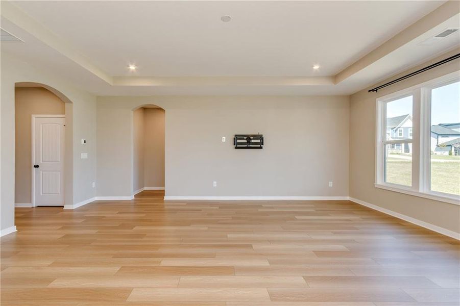 Spacious, unfurnished interior of a new home in Sweetbay Farm, Lawrenceville (Image 57).