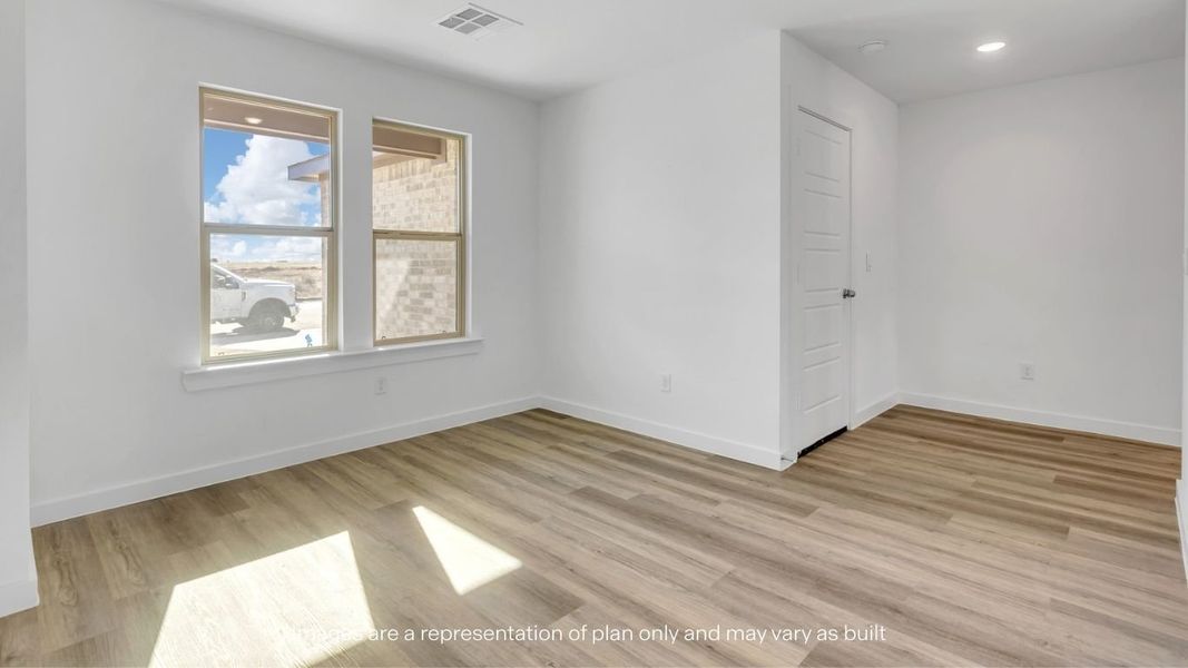 Spacious, unfurnished interior of a new home in Overlook West, Wolfforth (Image 9).