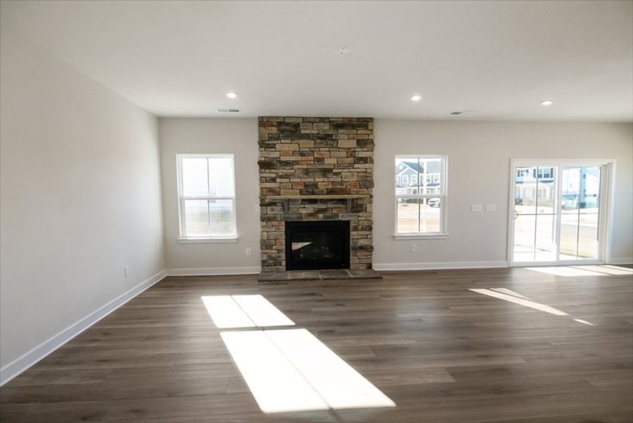 Spacious, unfurnished interior of a new home in Berkeley, Spartanburg (Image 28).