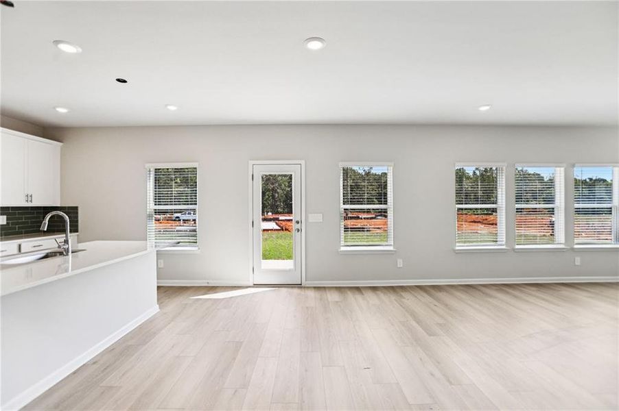 Spacious, unfurnished interior of a new home in Creekside at Oxford Park, Fairburn (Image 38). Spacious, unfurnished interior of a new home in Creekside at Oxford Park, Fairburn (Image 38).