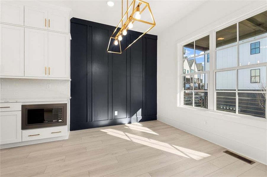 Spacious, unfurnished interior of a new home in , Alpharetta (Image 41).