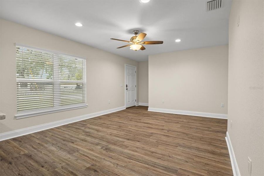 Spacious, unfurnished interior of a new home in , Polk City (Image 21).