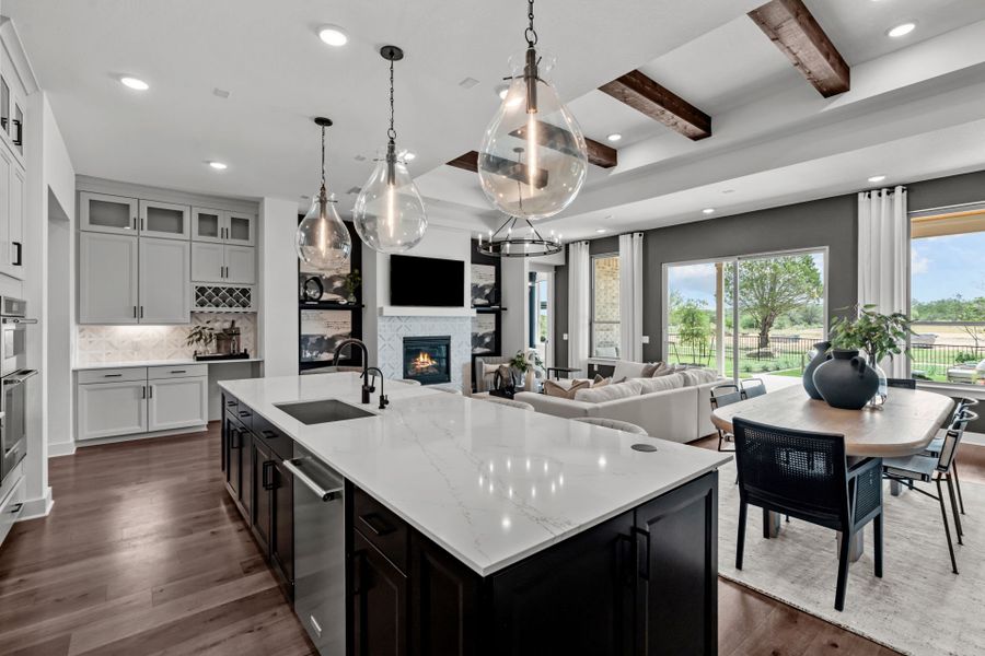 Kitchen & Dining Area Kitchen & Dining Area
