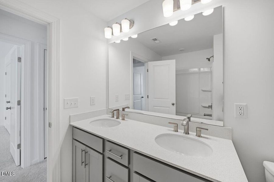 hj-nc-raleigh-eagle-trace-hamilton-d-lot