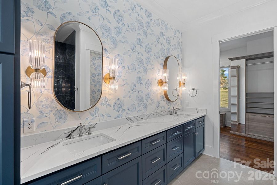 Thoughtfully designed primary bath Thoughtfully designed primary bath