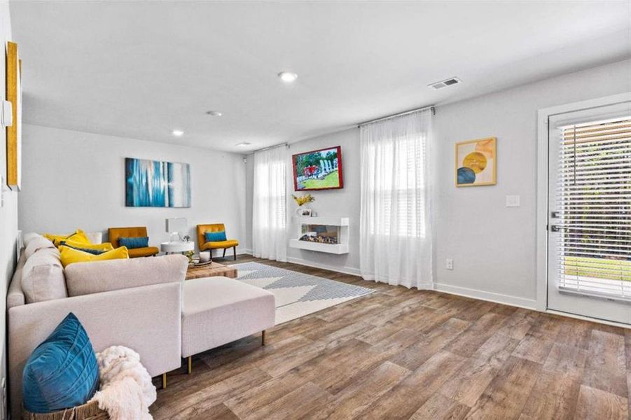 Furnished interior view inside a new home in Southern Hills, McDonough (Image 25).