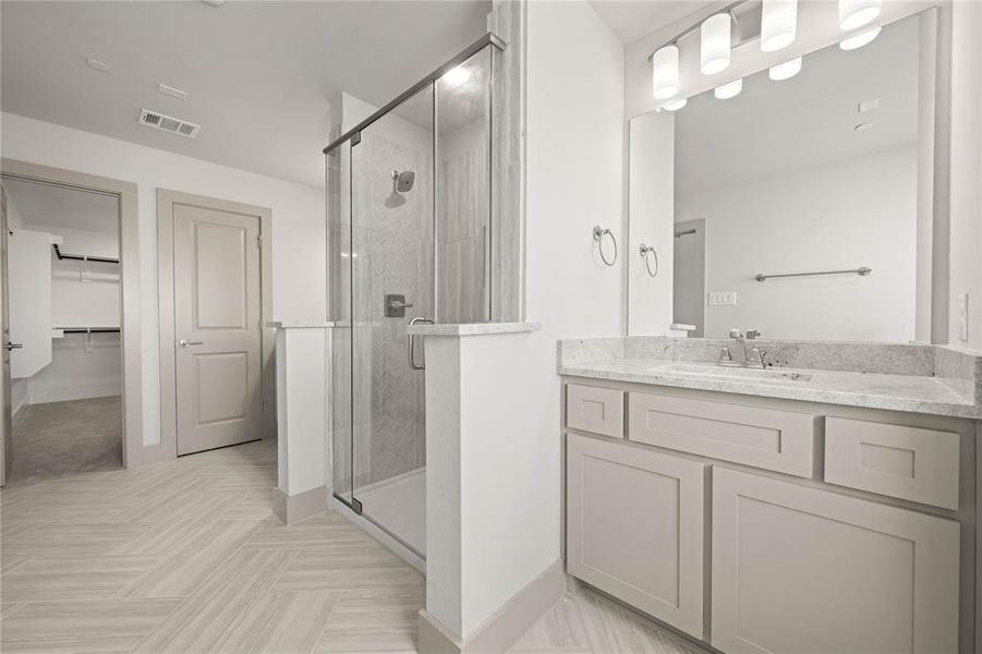 Furnished interior view inside a new home in , Farmers Branch (Image 14).