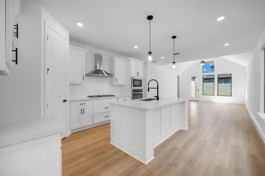 1525 Ginger Lane 1525 Ginger Lane