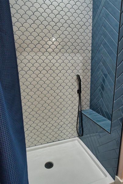 Close-up of interior finishes inside a home in , Surfside Beach (Image 17).