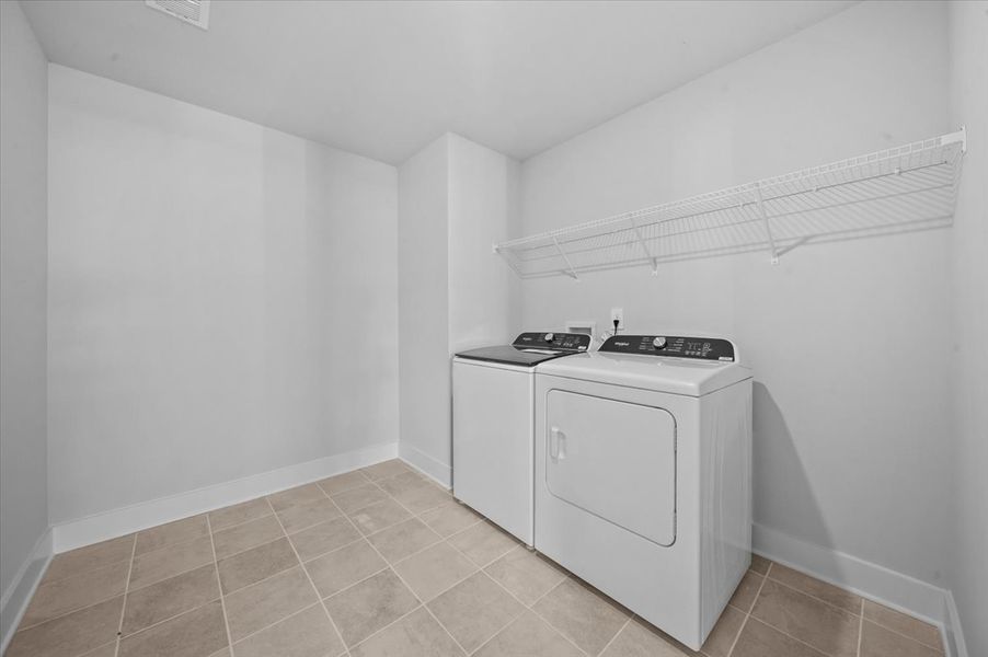 Image 18 of a home in Riverwood Farm.