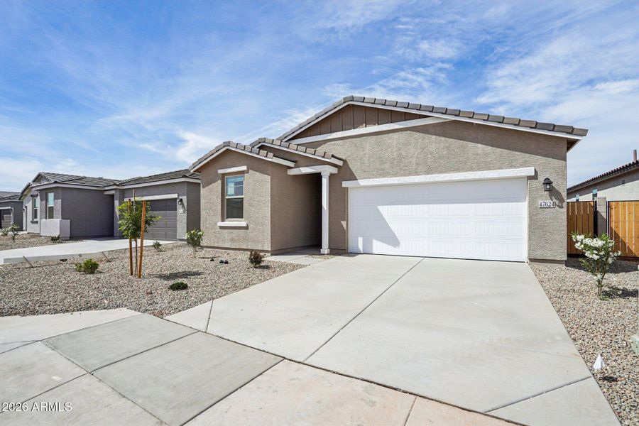 3-web-or-mls-W Kenner Dr-S1004-003