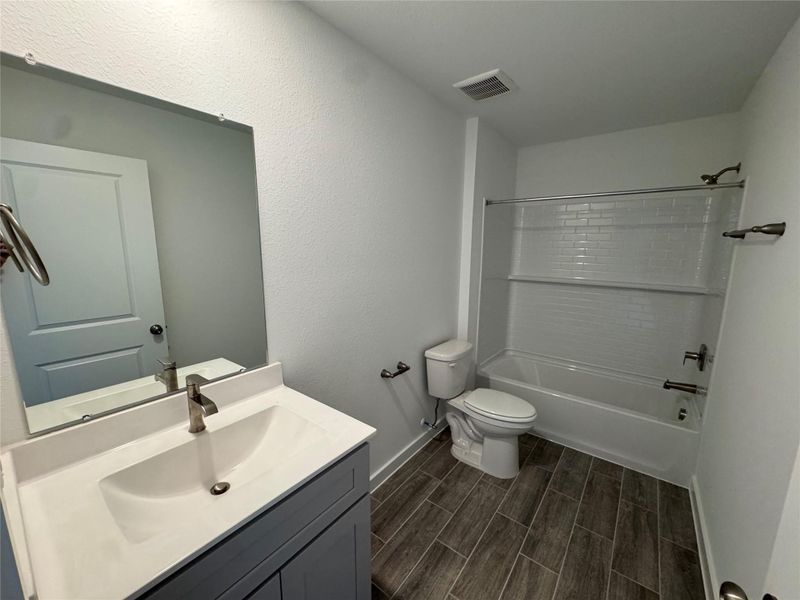 Furnished interior view inside a new home in River Ranch, Dayton (Image 4).