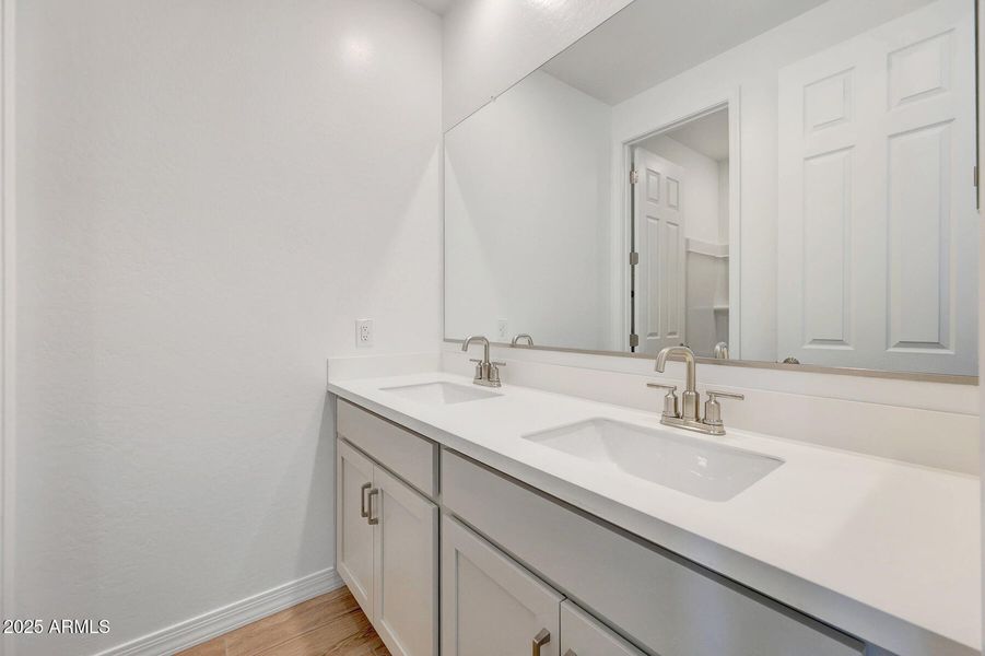 PHX_TierraVistoso_Lot 2074_Burgundy_2888