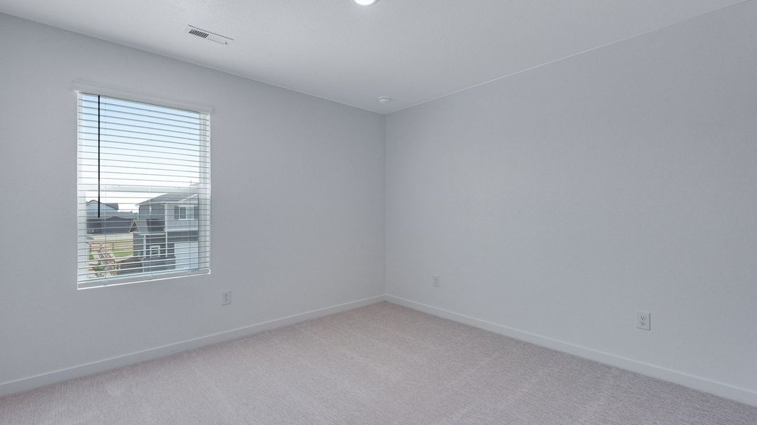 Spacious, unfurnished interior of a new home in Prairie Song, Windsor (Image 23).