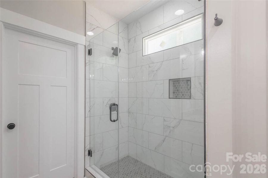 Image 27 of a home in .