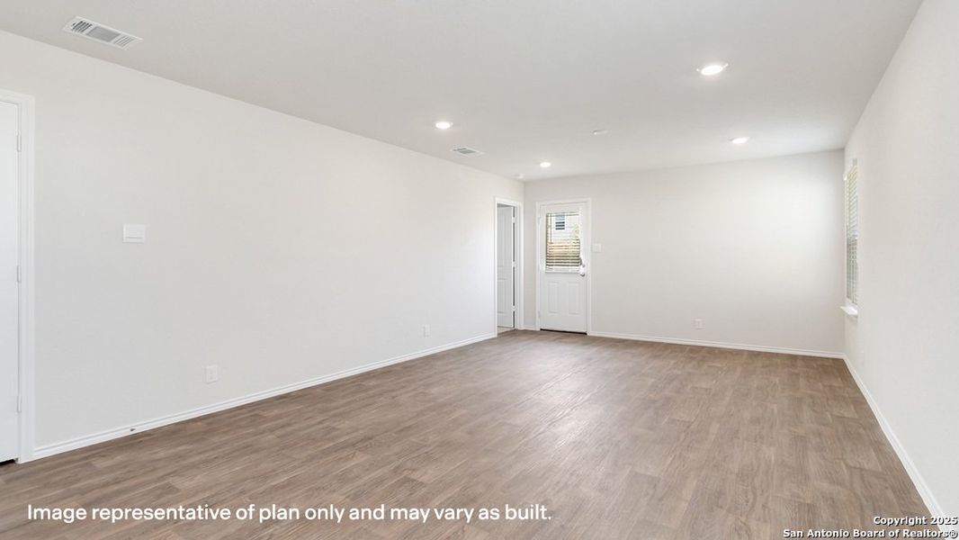 Spacious, unfurnished interior of a new home in Riverstone at Westpointe, San Antonio (Image 18).