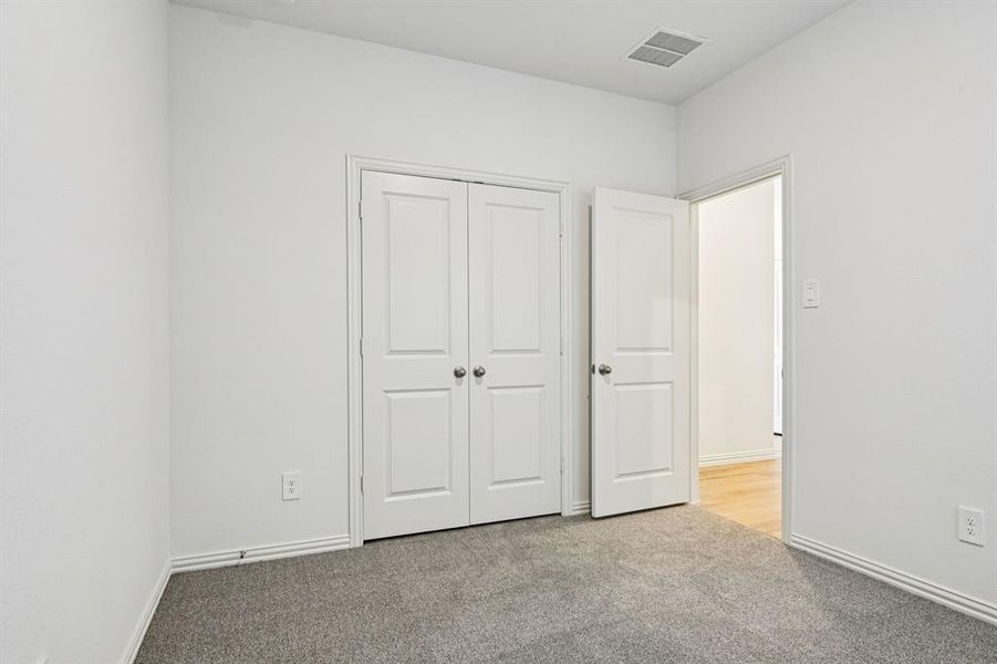 Spacious, unfurnished interior of a new home in Lakehaven - Spring Series, Farmersville (Image 23).