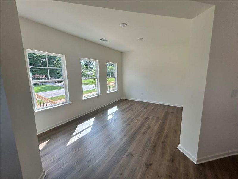 Spacious, unfurnished interior of a new home in Old Salem Crossing, Conyers (Image 16).