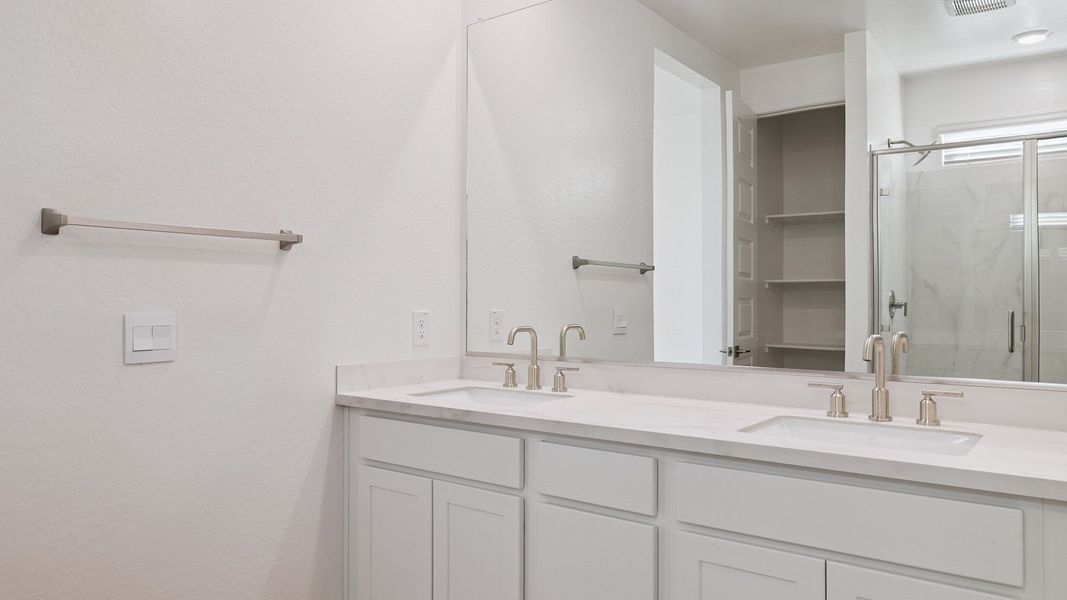 Image 37 of a home in Aloravita.