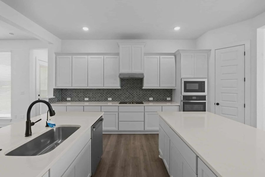 Representative furnished interior of a home built from the Cohen by Chesmar Homes in Sienna Lakes, San Antonio (Image 4).