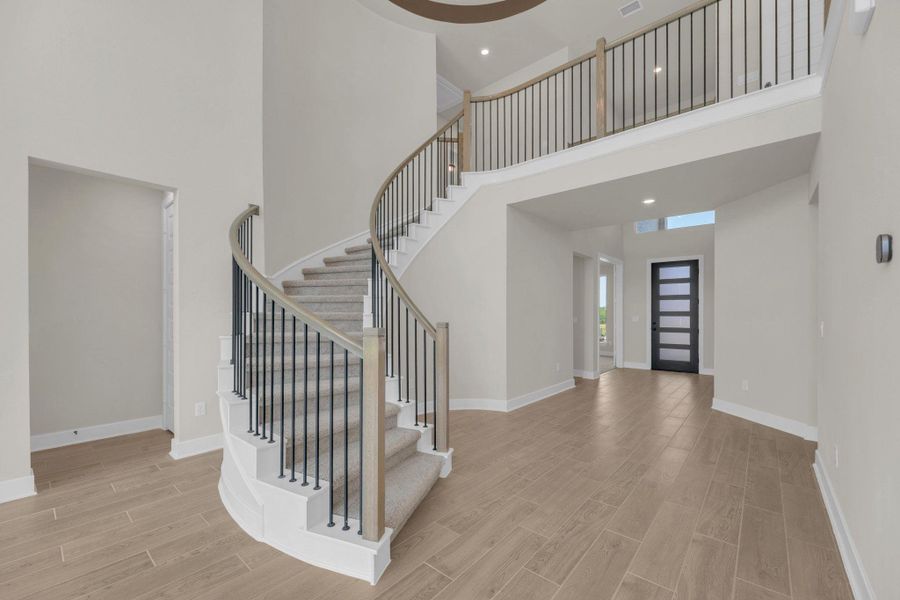 Spacious, unfurnished interior of a new home in Flora - 60', Hutto (Image 16).