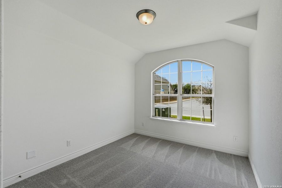 Spacious, unfurnished interior of a new home in Davis Ranch, San Antonio (Image 45).