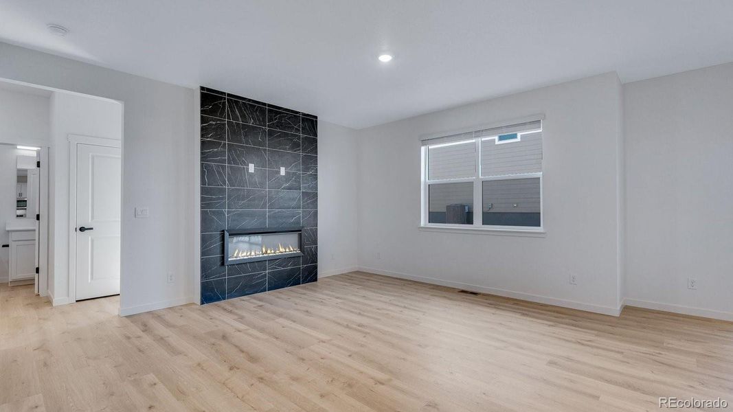 Spacious, unfurnished interior of a new home in Timberleaf, Thornton (Image 24).