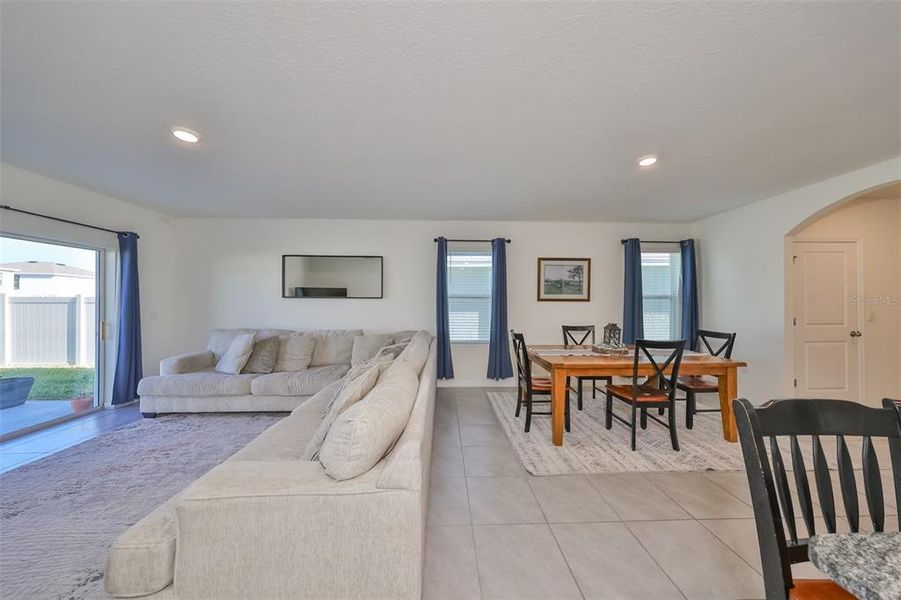 Furnished interior view inside a new home in Southshore Bay, Wimauma (Image 44). Furnished interior view inside a new home in Southshore Bay, Wimauma (Image 44).