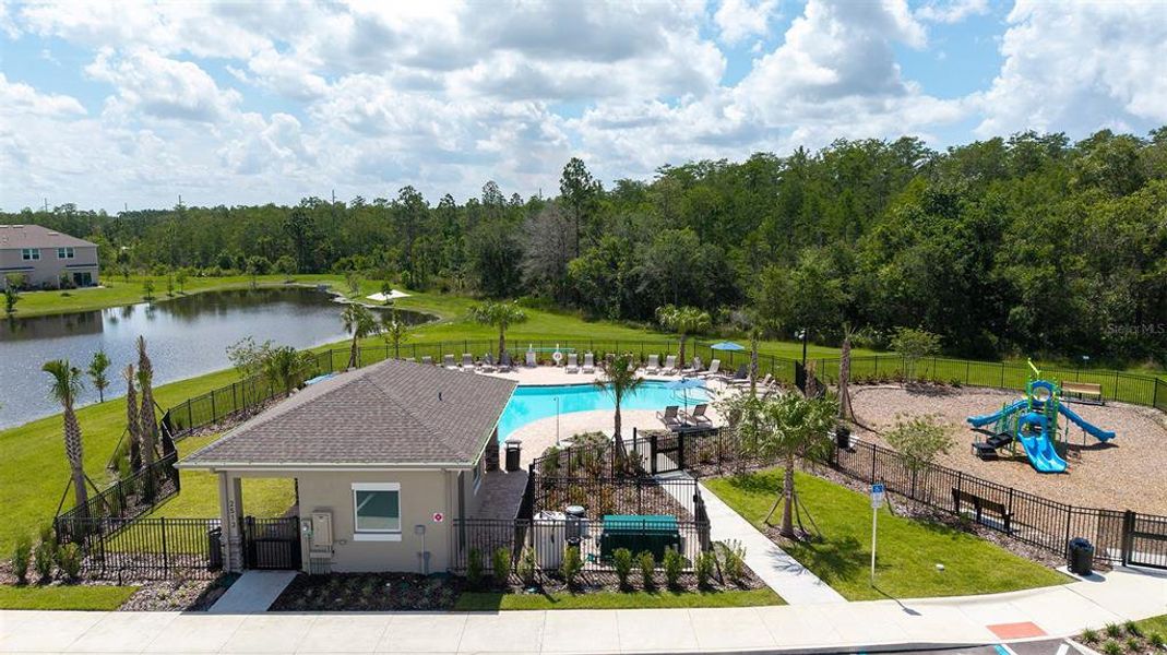 Community amenities in Westview Community Group Page, Kissimmee (Image 18).