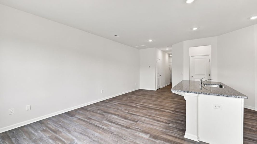 Spacious, unfurnished interior of a new home in Covington Village, Greer (Image 20).