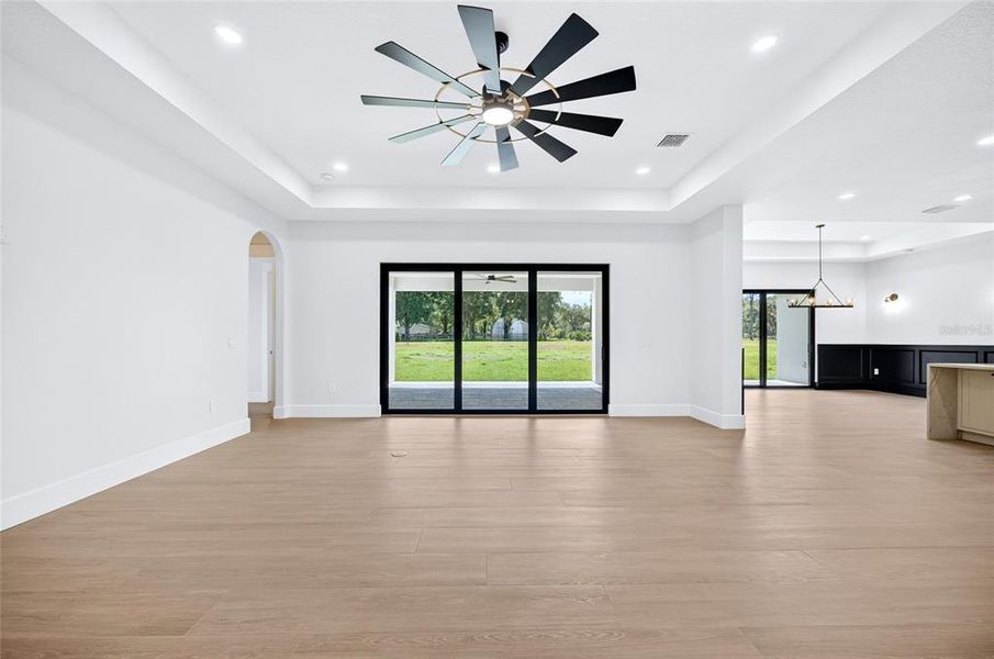 Spacious, unfurnished interior of a new home in , Dade City (Image 22).