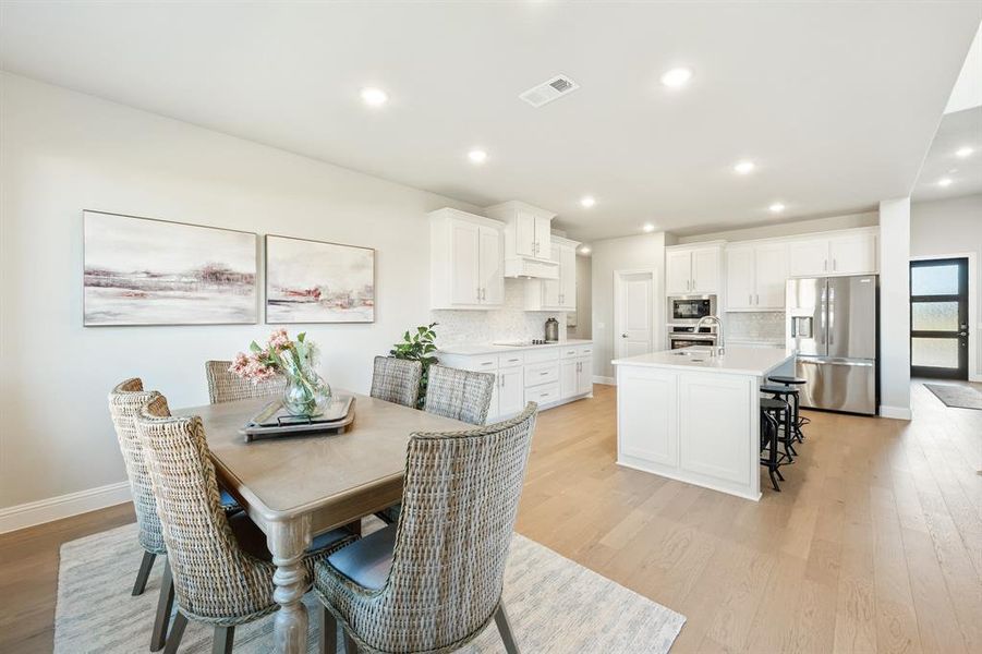 Furnished interior view inside a new home in Ridgepoint, Midlothian (Image 31).