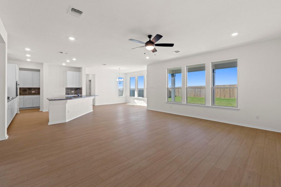 Spacious, unfurnished interior of a new home in Salerno - Classic Collection, Round Rock (Image 18).