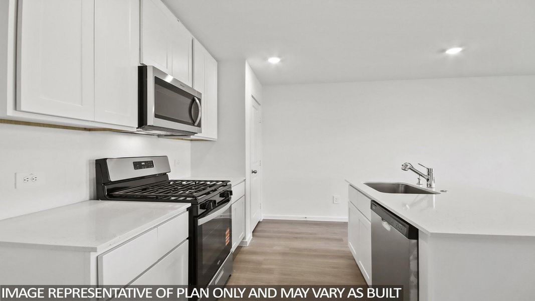 Furnished interior view inside a new home in Mill Creek, Magnolia (Image 6).