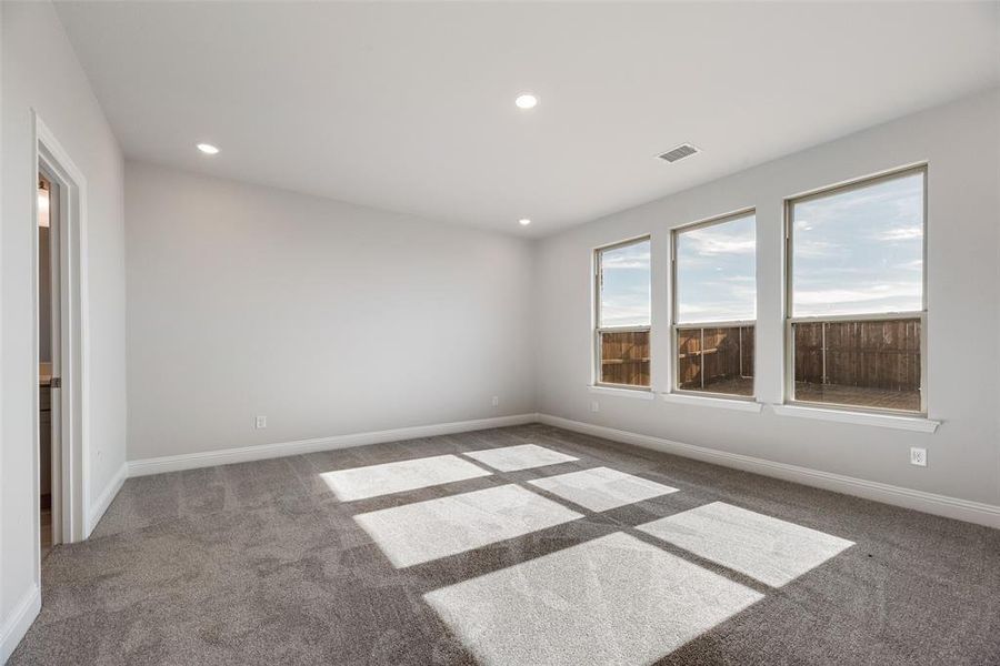 Spacious, unfurnished interior of a new home in Arbors at Legacy Hills, Celina (Image 20).