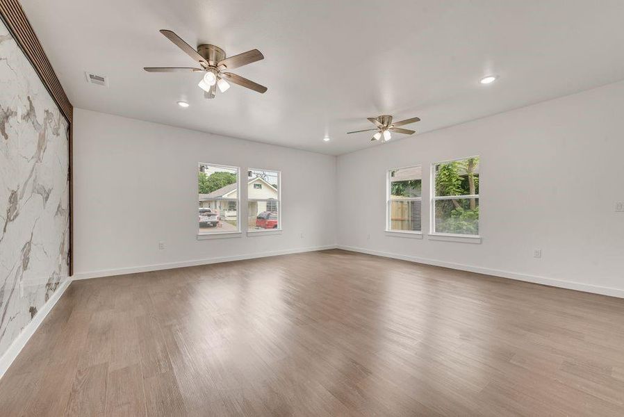 Spacious, unfurnished interior of a new home in , Dallas (Image 24). Spacious, unfurnished interior of a new home in , Dallas (Image 24).