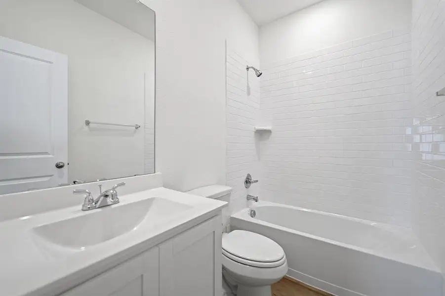 Furnished interior view inside a new home in Westridge, McKinney (Image 7).