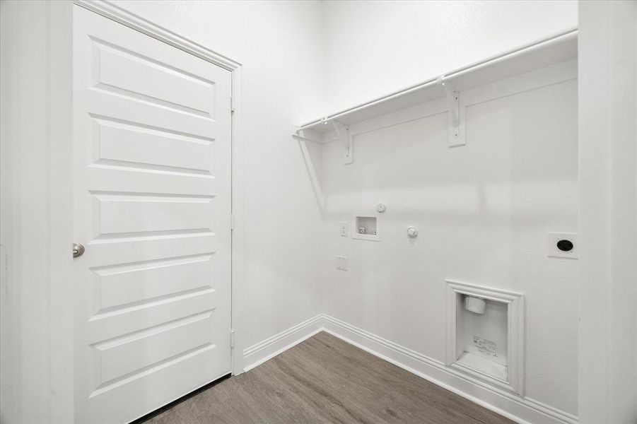 Spacious, unfurnished interior of a new home in Fox Landing, Caddo Mills (Image 28).