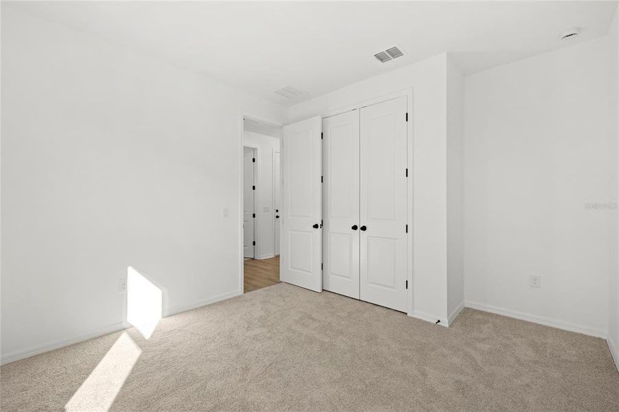 Spacious, unfurnished interior of a new home in , Kissimmee (Image 28).