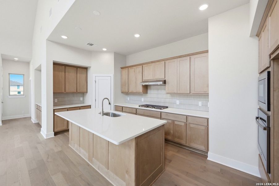Furnished interior view inside a new home in Homestead, Schertz (Image 12).