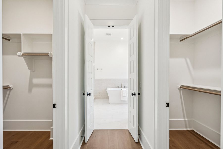 Spacious, unfurnished interior of a new home in , Johns Island (Image 52).