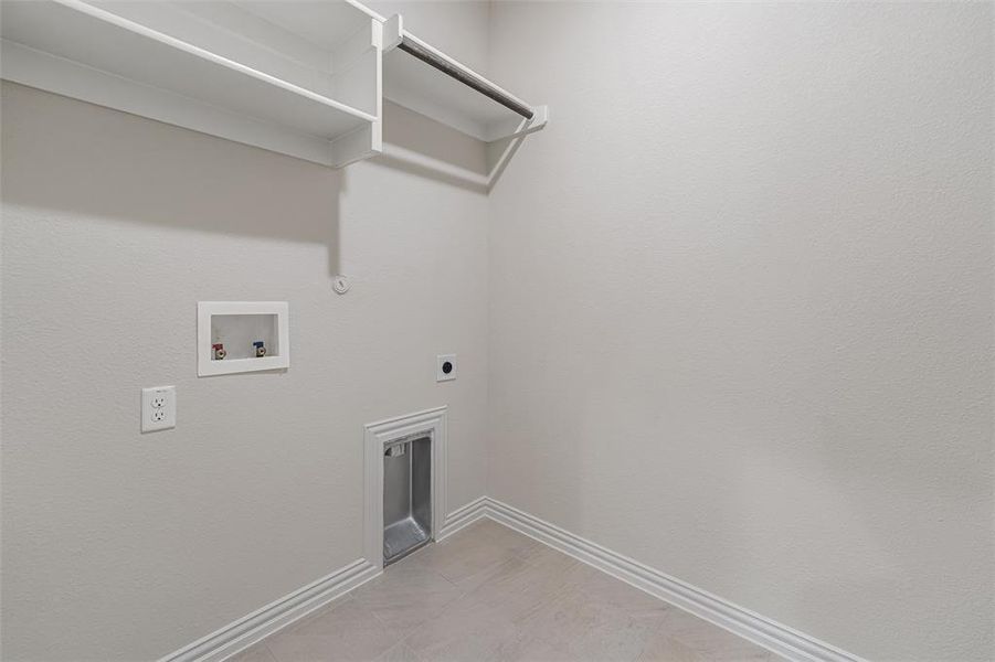 Spacious, unfurnished interior of a new home in Liberty Pointe, Gainesville (Image 28).