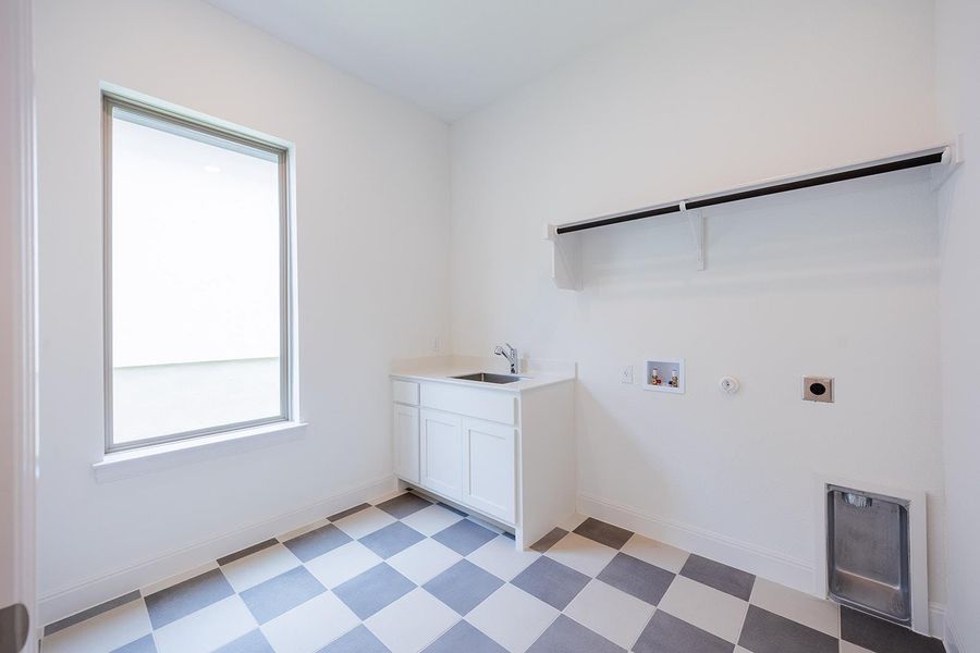 Furnished interior view inside a new home in Wolf Ranch South Fork, Georgetown (Image 7). Furnished interior view inside a new home in Wolf Ranch South Fork, Georgetown (Image 7).