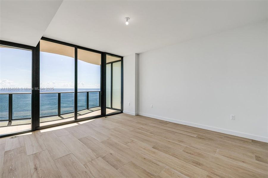 Spacious, unfurnished interior of a new home in , Pompano Beach (Image 19). Spacious, unfurnished interior of a new home in , Pompano Beach (Image 19).