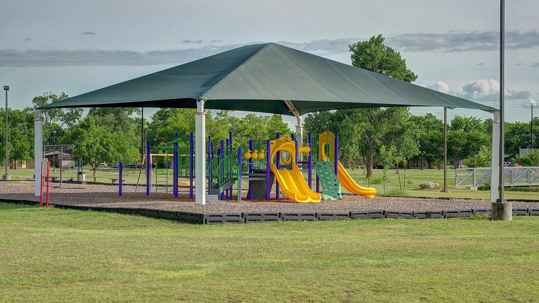 Community amenities in 6 Creeks 45', Kyle (Image 8).