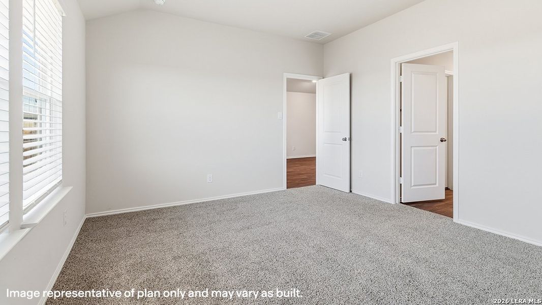 Spacious, unfurnished interior of a new home in Applewood, San Antonio (Image 25).