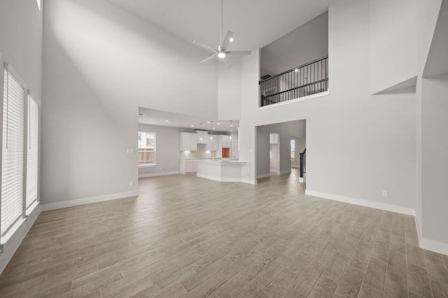 Spacious, unfurnished interior of a new home in Morton Creek Ranch, Katy (Image 18).