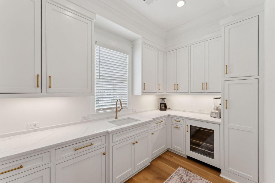 Furnished interior view inside a new home in Daniel Island Park, Charleston (Image 18).