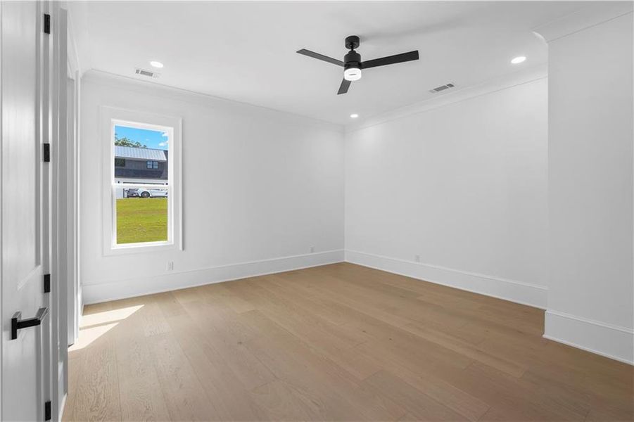Spacious, unfurnished interior of a new home in , Monroe (Image 66).