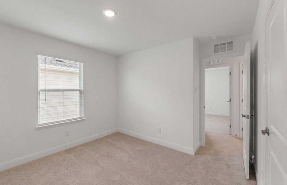Spacious, unfurnished interior of a new home in Patterson Ranch, Georgetown (Image 13).